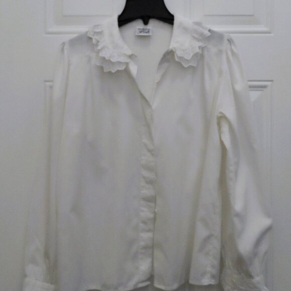Vintage, Cotton Poplin Lace Blouse Button Down , long sleeve - Picture 2 of 15